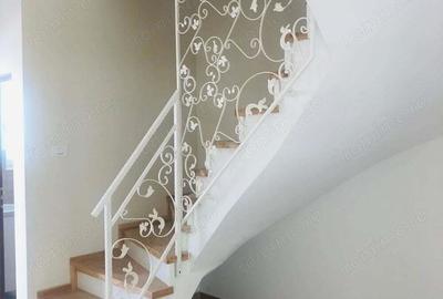 Casă cu 4 camere în Giroc