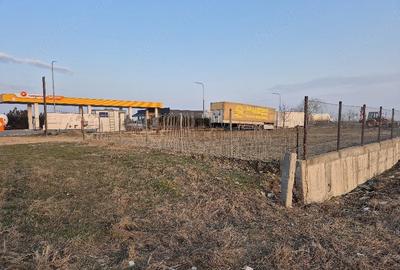 Teren de 5000 mp, în Central - 10