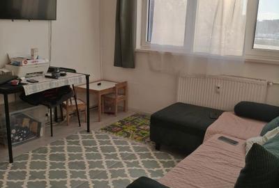 Apartament cu 3 camere în Drumul Taberei - 1