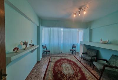 Apartament cu 3 camere decomandat în Narcisa - 6
