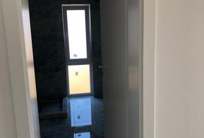 Casă cu 4 camere cu Teren 302 Mp în Plopi - 13