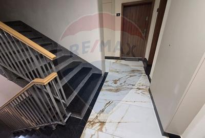 Apartament cu 3 camere decomandat, mobilat în Nufărul - 19