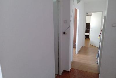 Apartament cu 3 camere în Bartolomeu - 1
