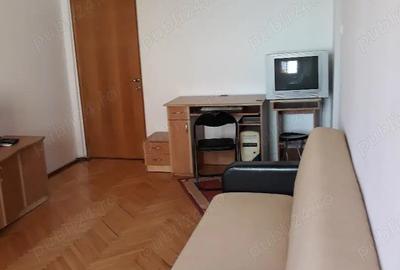 Inchiriez o camera dintr-un apartament de 4 camere Inchiriez o camera dintr-un apartament de 4 camere - 3