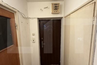 Garsonieră, mobilată în Titan