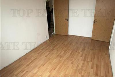 Apartament cu 3 camere semidecomandat în Giulești - 2