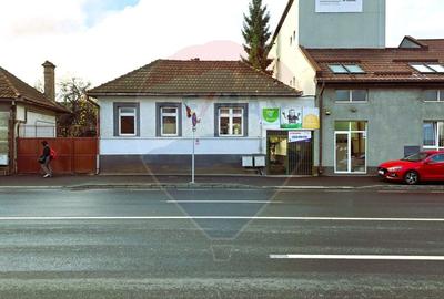 Inchiriere imobil Brasov, zona centrala, strada Aurel Vlaicu, curte - 2