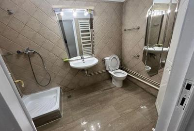 Casă cu 5 camere cu Teren 200 Mp în Banu Manta - 2