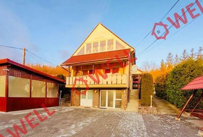 Casă cu 5 camere cu Teren 1200 Mp în Moacșa - 3