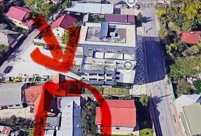 Casă individuală cu 4 camere cu Canalizare în Central - 2