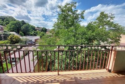 Apartament modern de inchiriat in zona centrala - 1