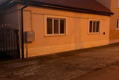 Casă cu 4 camere în Plopi - 1