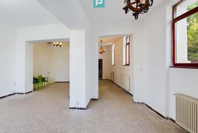 Casa individuala la 6 minute de Piata Unirii - 2
