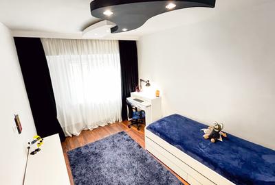Apartament cu 4 camere, decomandat, etaj  3/8, zona Pacurari - 5