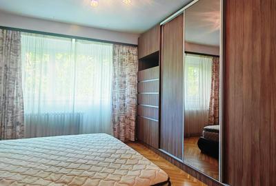 Bd. Unirii - vedere Bulevard - Piata Constituției, Apartament spatios la cheie - 8