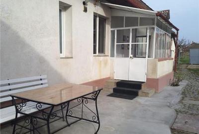 Tur 3D! Garsoniera de inchiriat, la casa, acces auto in curt - 2