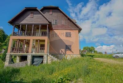 Casa / Vila de vanzare Fundata- Romania - 36