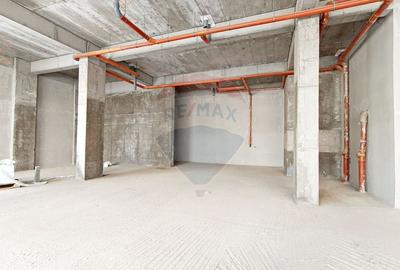 Spațiu comercial, de 139.89999389648 mp, în Exterior Vest - 10