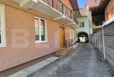 Casă cu 4 camere decomandat cu Teren 250 Mp în Central - 1