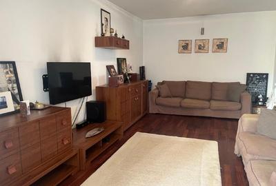 3 camere decomandat/5 min de statia Metrou Titan/3 min. parc/Centrala apartament 3 camere decomandat/5 min de statia Metrou Titan/3 min. parc/Centrala apartament - 4