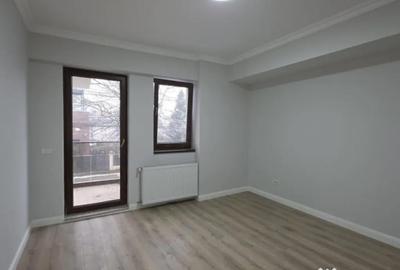 Apartament cu 3 camere semidecomandat în Dămăroaia - 14