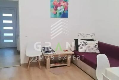 Apartament cu 2 camere semidecomandat, mobilat în Central