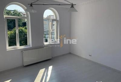 Casă cu 9 camere cu Teren 212 Mp în Dacia - 12