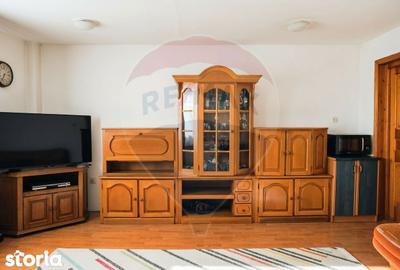 Casă cu 8 camere cu Teren 946 Mp în Central - 13