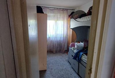 Apartament cu 3 camere semidecomandat în Central - 4