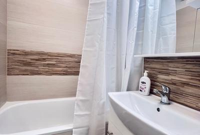 3 camere complet renovate, design scandinav, vedere panoramică și luminozitate - 18
