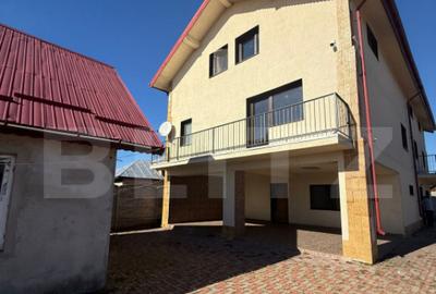 Casa mare, 9 camere, curte 1000 mp disponibila pentru - 17