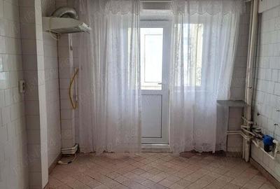 Apartament cu 3 camere decomandat în Obor - 5