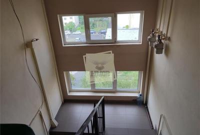 Apartament cu 4 camere 2 balcoane si baie cu fereastra pe Mihai Viteazu - 9
