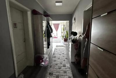 Casa de vanzare sau schimb parter + mansarda - 2