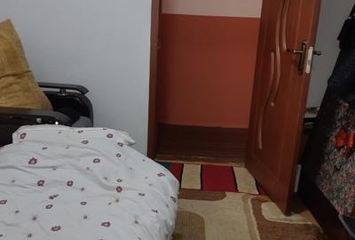 APARTAMENT DECOMANDAT 3 CAMERE - 4