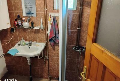 Casă cu 3 camere cu Teren 1150 Mp în Scorțeni - 8