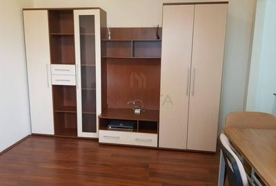 Apartament cu 2 camere semidecomandat, mobilat în Gheorgheni
