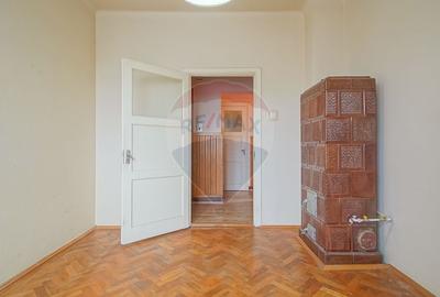 Apartament cu 4 camere decomandat în Centrul Istoric - 11