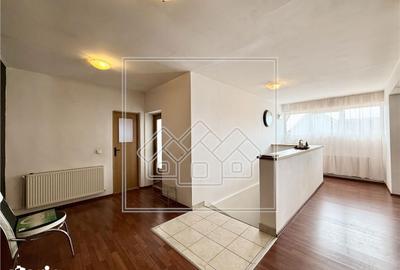 Apartament cu 4 camere în Turnișor - 9