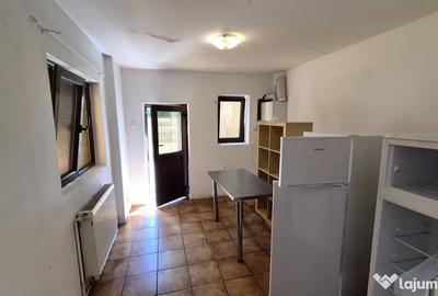 Casă cu 2 camere cu Canalizare în Central - 2