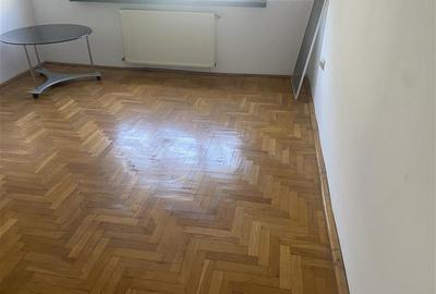 Apartament cu 2 camere decomandat în Central - 4