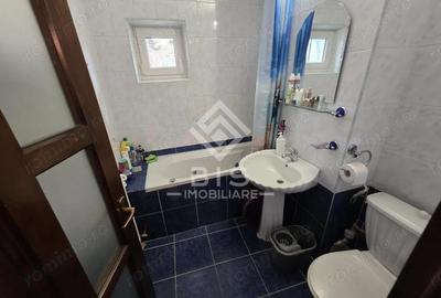 Apartament cu 3 camere decomandat în Ștefan cel Mare - 3