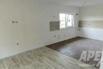 Vanzare casa parter cu 4 camere Vedere la lac| Crevedia -Strada Caisului - 2