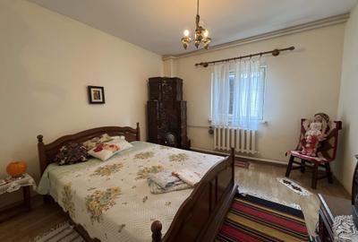 Casă individuală cu 8 camere cu Canalizare în Slătioara - 14