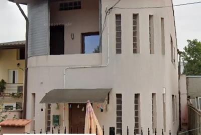 Casă cu 5 camere cu Teren 175 Mp în Băneasa - 10
