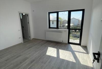 Casă cu 4 camere cu Teren 300 Mp în Central - 10