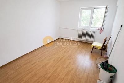 Garsonieră decomandată în Metalurgie