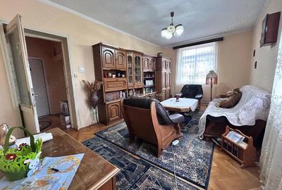 Apartament cu 3 camere decomandat în Luncă - 2