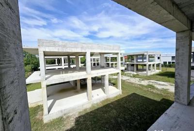 Teren de 3298 mp, în Odăi - 3