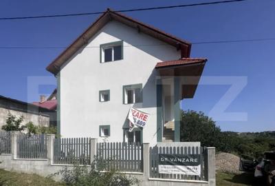 Casă cu 4 camere cu Teren 500 Mp în Gherla - 1
